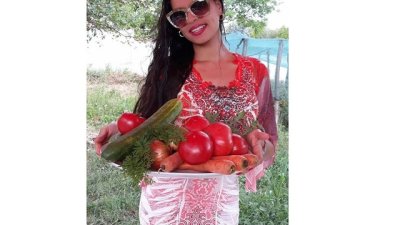 Певицата Цвети Радойчева поддържа форма с био зеленчуци