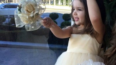 Дъщерята на Николета Лозанова стана модел