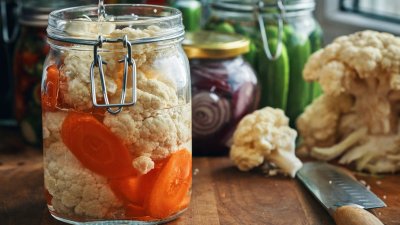 Пикантна туршия от карфиол