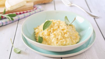 Ризото с мляко и сирена