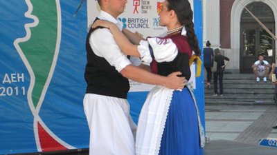 Безплатни уроци по чардаш в УКИ