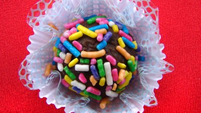 Как отбелязват 1 април по света?