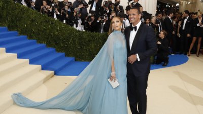 Звезден блясък на Met Gala (галерия)