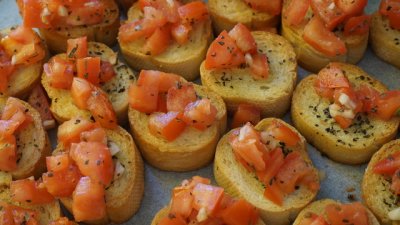 Видео рецепта: Бързи брускети