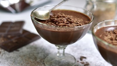 Шоколадов десерт само с две съставки