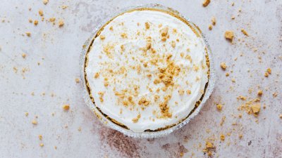 Сладоледен лимонов пай с крем