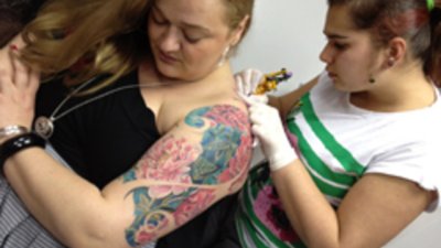 Петя Евлогиева: Напоследък все повече жени си правят татуировки