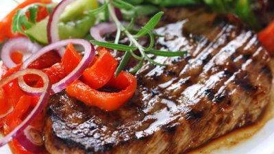 Мариновани пържоли с чесън