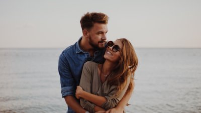 Защо мъжете обичат да се гушкат