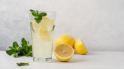 Свежа лимонада с мента
