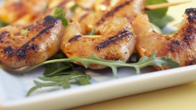 Мариновани скариди на скара