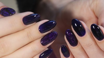 Маникюр в тъмни лилави тонове (галерия) 