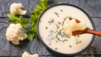 Крем супа с печен карфиол и сметана