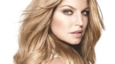 Фърги предизвиква есента с нов, вълнуващ цвят на косата