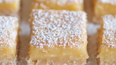 Маслен кекс с лимонов крем