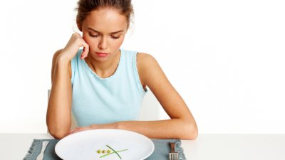 Защо пропускането на хранене не е решение за отслабване?