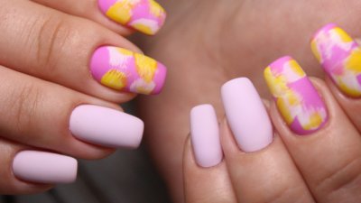 Цветни нокти за всеки ден
