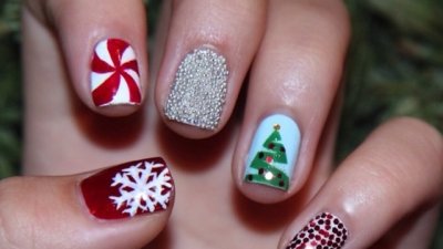 Маникюр с коледно настроение