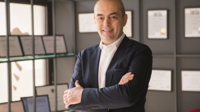 Усмивка като на холивудска звезда