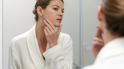 8 неща в ежедневието, които предизвикват акне при възрастни 