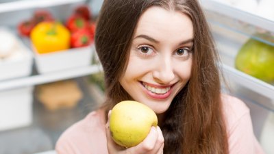 Какво ще се случи, ако ядете по един плод преди лягане? 