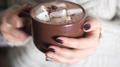 10 цвята лак, с които да облечете ноктите си