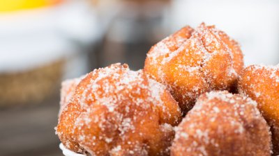 Бананови бухтички с канела