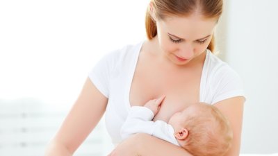 Грижи за зърната по време на кърмене