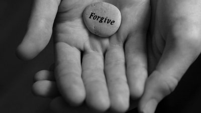 Защо е добре да простим и на тези, които не заслужават прошката ни?