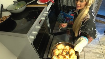 Джулиана Гани, Ева от „Тоника“, Бобо и Лейди Би в „Черешката на тортата“