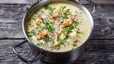 Супа с карфиол, кашу и авокадо