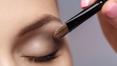 5 грешки в грима, които може да навредят на очите ви