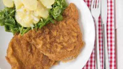 Крехки свински шницели