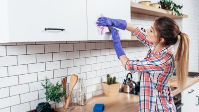 Повърхности, които никога да не почиствате с оцет 