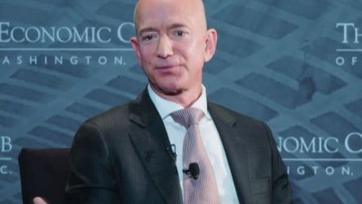 Джеф Безос: Един от най-големите подаръци са моите майка и баща