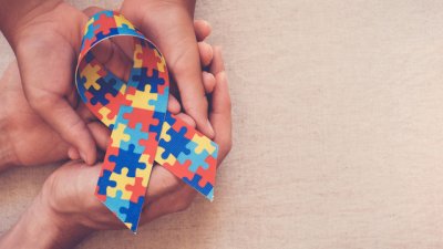 Могат ли хората с аутизъм да преодолеят ежедневните си трудности?