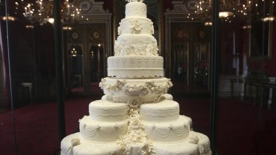 Изложение на сватбени торти в София