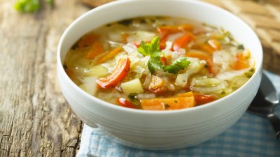 Зеленчукова супа със зеле 