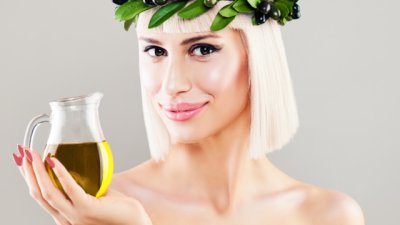Ползи и потенциални вреди от прилагането на зехтин върху кожата