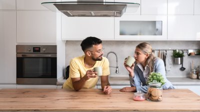 10 признака, че сте само съквартиранти