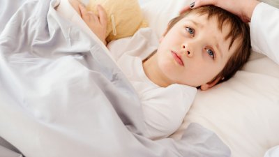 Високата температура – кошмарът на всеки родител