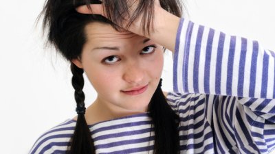 Домашни лекове срещу сух и раздразнен скалп