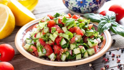 Как да комбинираме храните, за да не дразнят корема