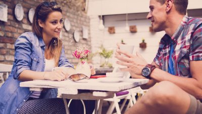 Признаци, че трябва да кажете "да" за втора среща 