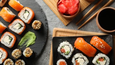 Какви рискове носи консумацията на суши със сурова риба?