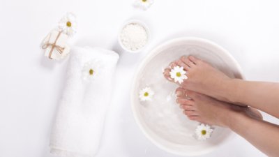 Ексфолиант за нежни стъпала със сол от Мъртво море 