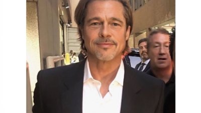 Брад Пит има нова приятелка (снимки)