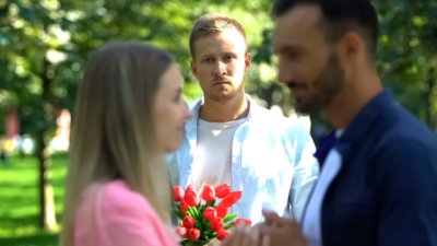 Знаци, че бившият ви има все още чувства към вас