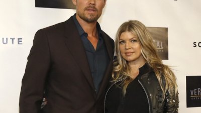 Фърги и Джош Дюамел станаха родители за първи път