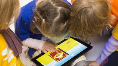 Таблети в училище